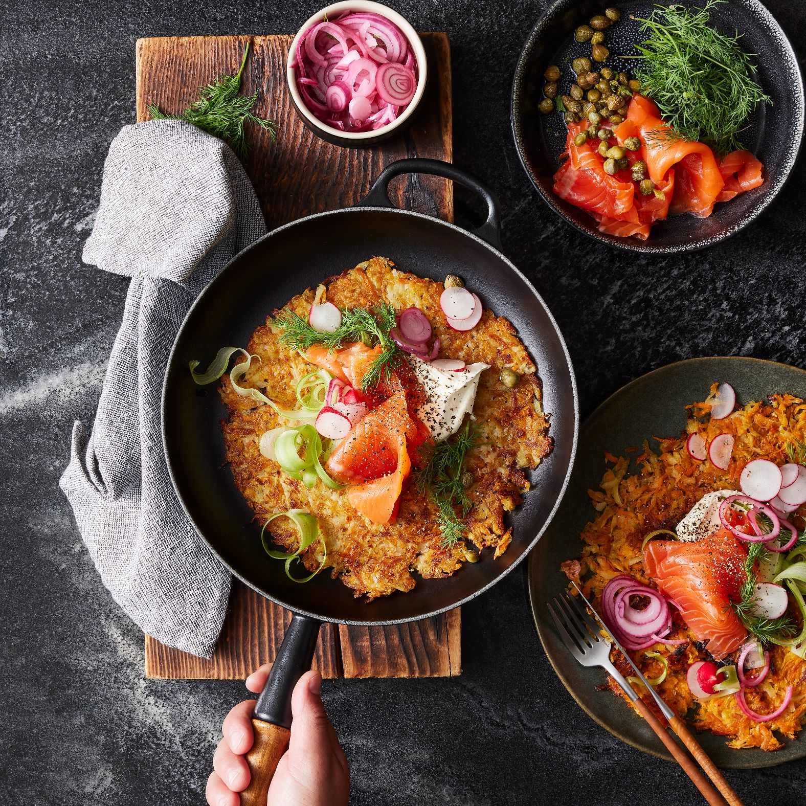 Le Creuset-Le Creuset Signature Cast Iron 28cm Frying Pan Satin Black